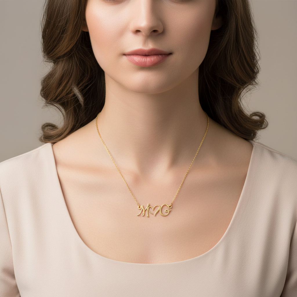Collier_personnalis_avec_initiales_Mockups_File.jpg_15794479
