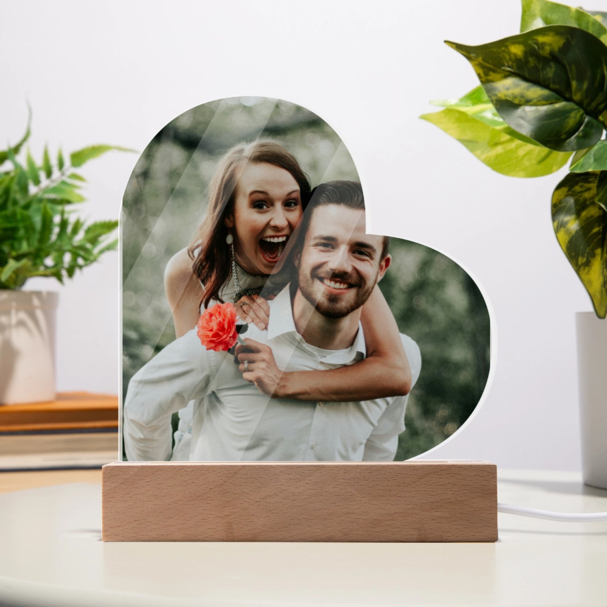 Lampe acrylique personnalisee forme de cœur